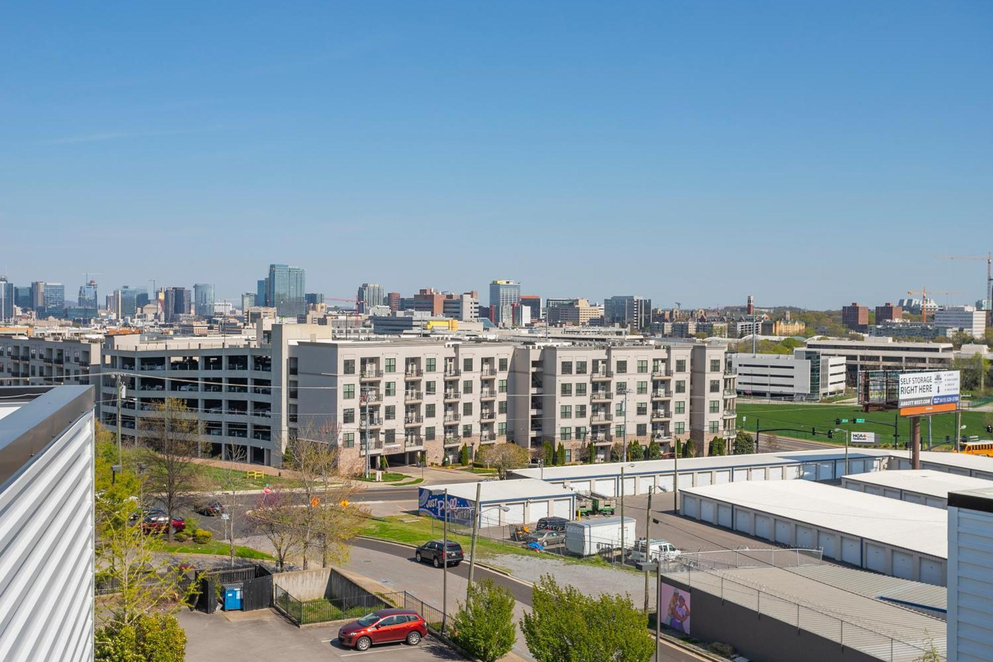 Luxury Townhome Skyline Views Mins To Dt Nashville Exterior foto